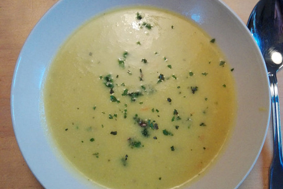 Romanesco-Kartoffel-Suppe