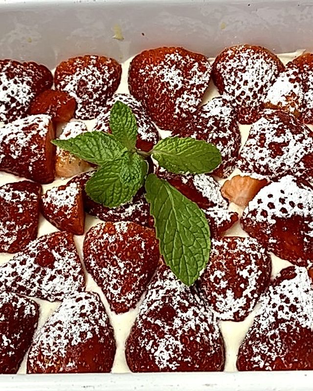 Erdbeer-Tiramisu mit Maracuja-Orangen-Sahnecreme