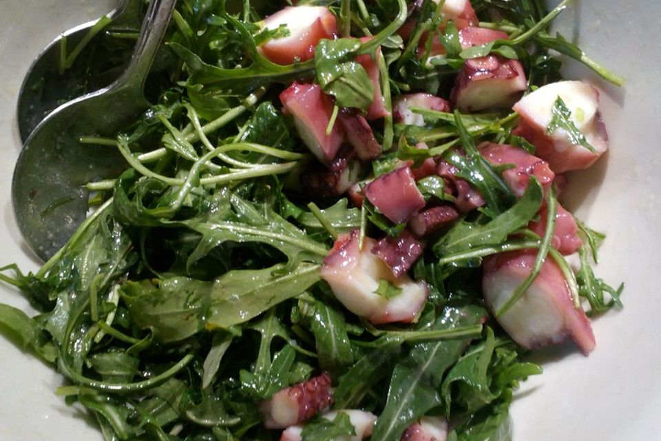 Oktopus-Rucola-Salat