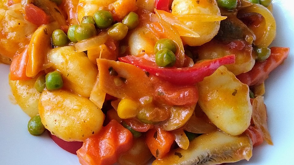 Gnocchipfanne mit buntem Gemüse von Tichuan| Chefkoch