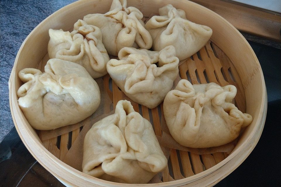 Baozi - gedämpfte Teigtaschen