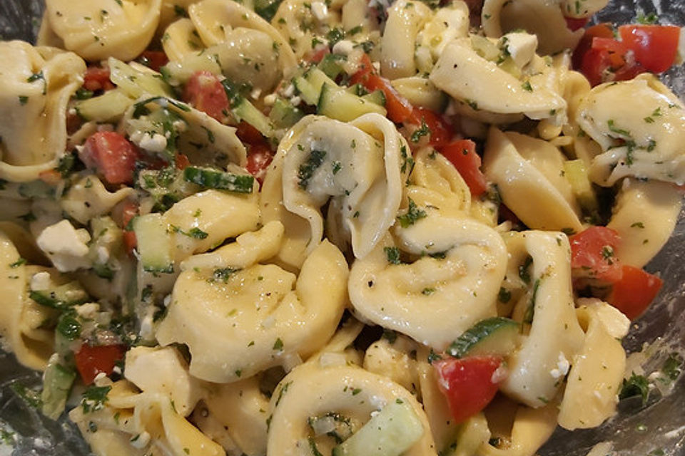 Stinis Tortellinisalat