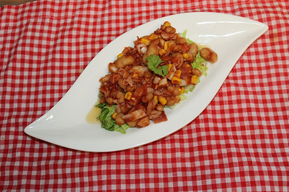 Bunter Bohnensalat mit Baked Beans