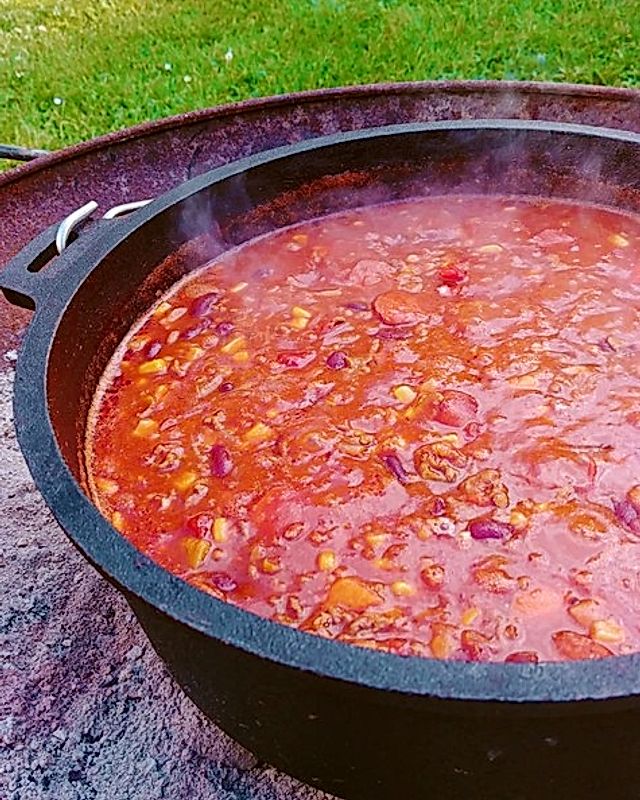 Chili con Carne aus dem Dutch Oven