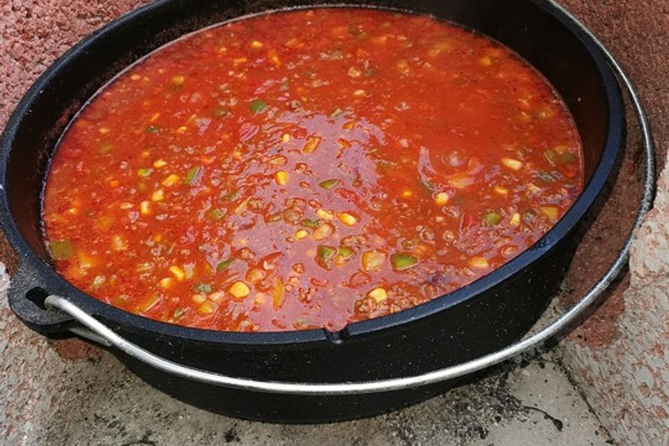 Chili con Carne aus dem Dutch Oven