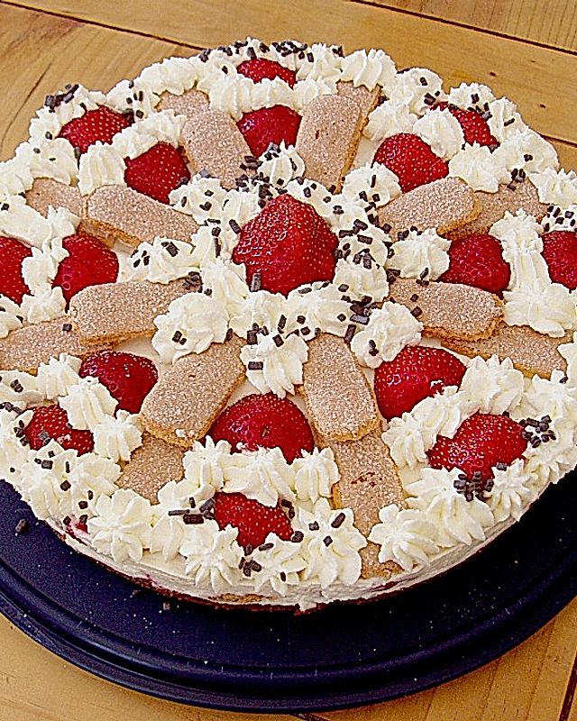 Erdbeer - Tiramisu - Torte à la Alina