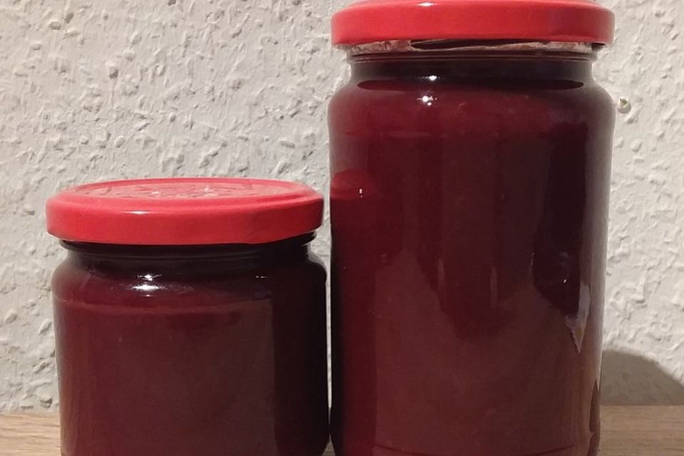 Rhabarber-Kirsch-Marmelade mit Schuss