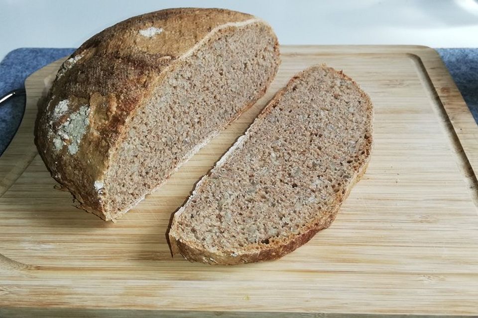 Dinkel-Vollkornbrot für Berufstätige, Mamas und andere Vielbeschäftigte Dinkel-Vollkornbrot für Berufstätige, Mamas und andere Vielbeschäftigte