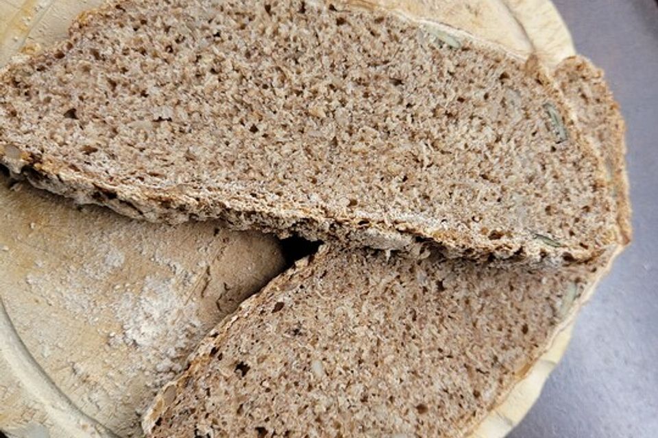 Dinkel-Vollkornbrot für Berufstätige, Mamas und andere Vielbeschäftigte Dinkel-Vollkornbrot für Berufstätige, Mamas und andere Vielbeschäftigte