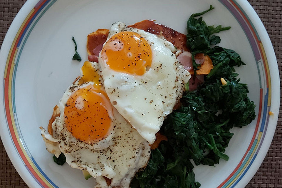 Strammer Süßkartoffelmax mit Spinat