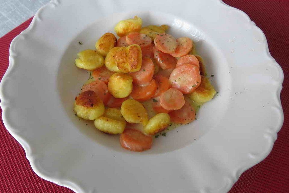 Gnocchi mit Rahm - Möhren