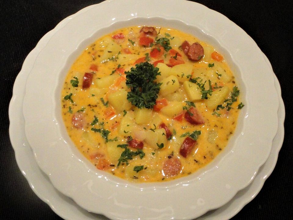 Kartoffel-Paprika-Suppe mit Crème fraîche von Ursula54| Chefkoch