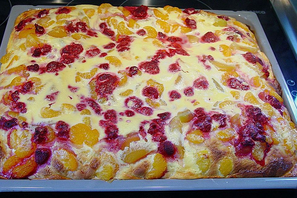 Omis fruchtiger Schmandkuchen vom Blech Omis fruchtiger Schmandkuchen vom Blech