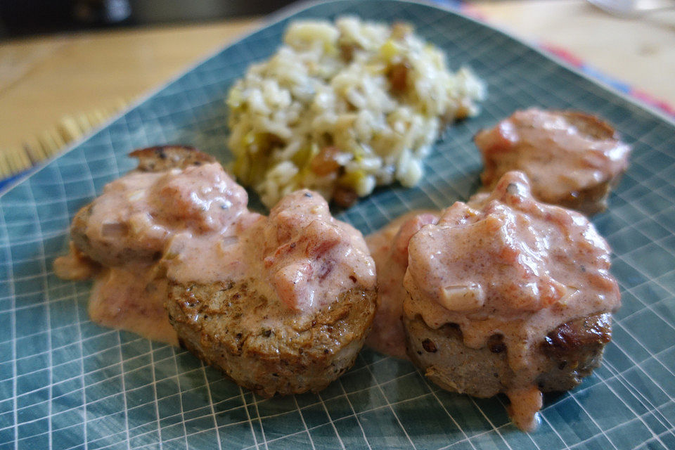 Schweinefilet in Joghurtsauce mit Pilaw