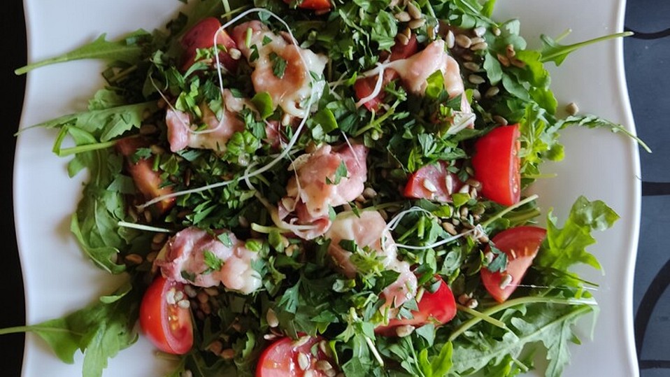 Rucola-Salat mit Speck-Mozzarella-Röllchen von mottedie16