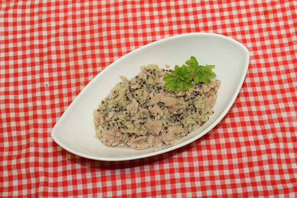 Thunfisch-Quinoa-Salat