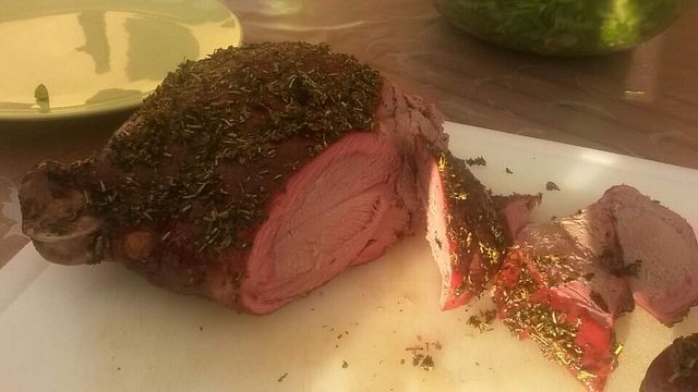 Rehkeule im Kräutermantel aus dem Smoker von Kevin-Lindt Rehkeule im Kräutermantel aus dem Smoker von Kevin-Lindt