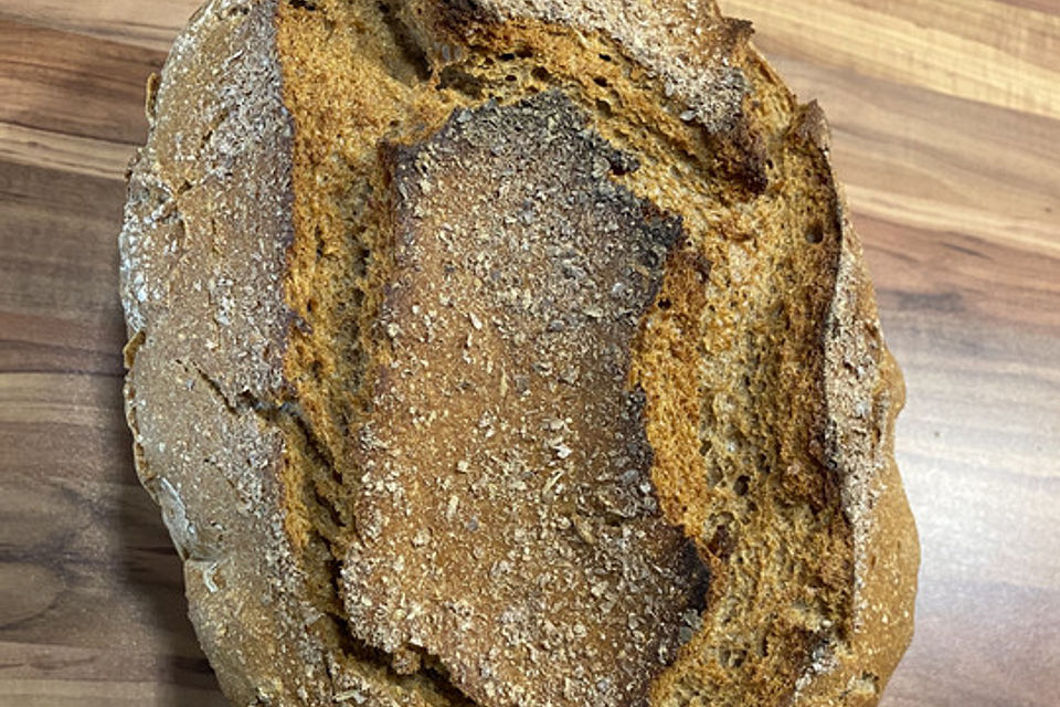 Vollkornbrot aus dem Bräter