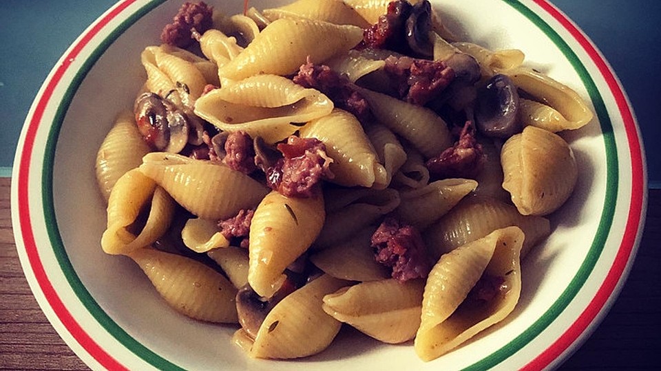 Orecchiette Con Salsiccia Funghi E Pomodori Von Soli Frank Chefkoch