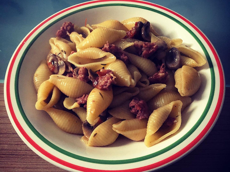Orecchiette Con Salsiccia Funghi E Pomodori Von Soli Frank Chefkoch