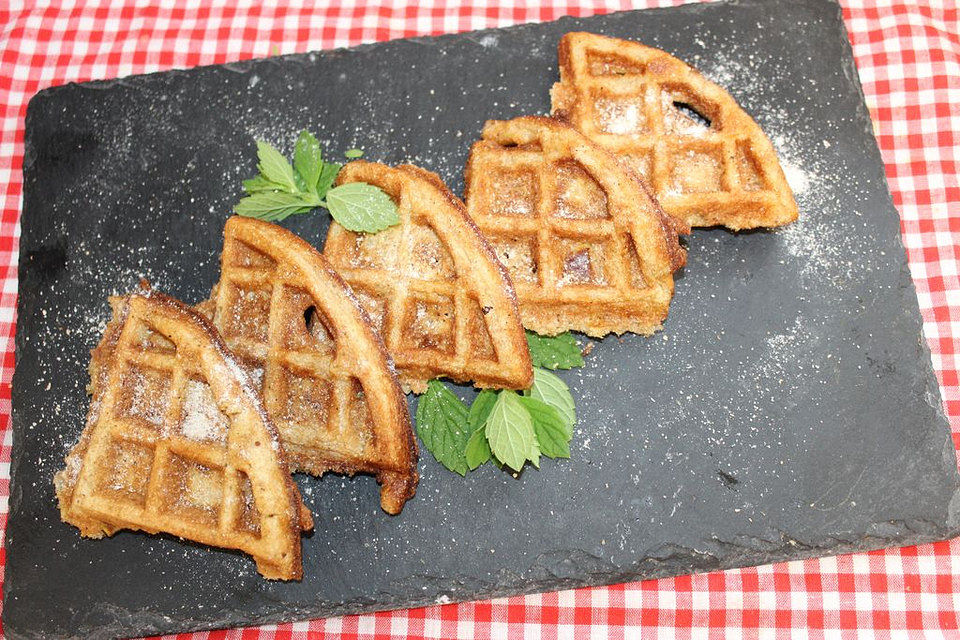 Apfelpfannkuchen-Waffeln mit Calvados à la Didi