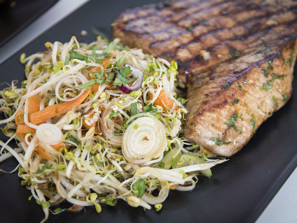 Asiatischer frischer Sprossensalat von Stiermädchen| Chefkoch