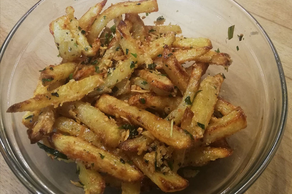 Killer Garlic Fries - Pommes frites mit Knoblauchbutter