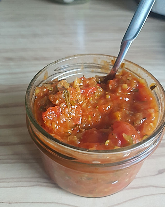 Zucchini-Paprika-Tomaten-Aufstrich