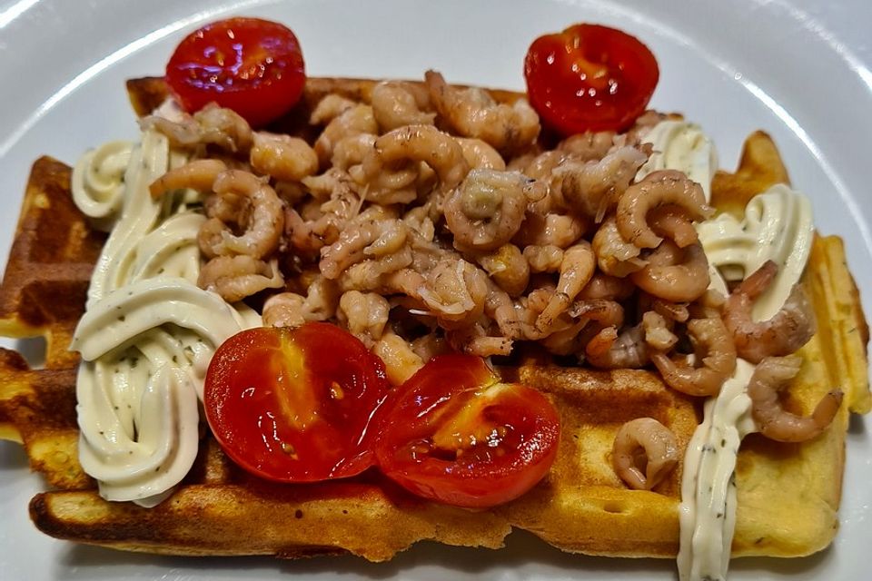 Kartoffelwaffeln mit Krabben oder Lachs