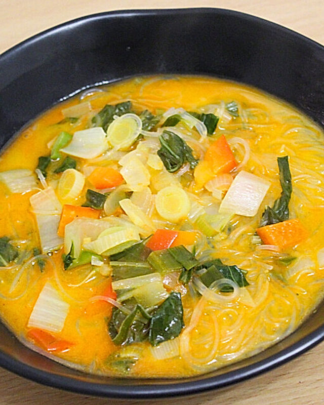 Vegane Asia-Thai Suppe