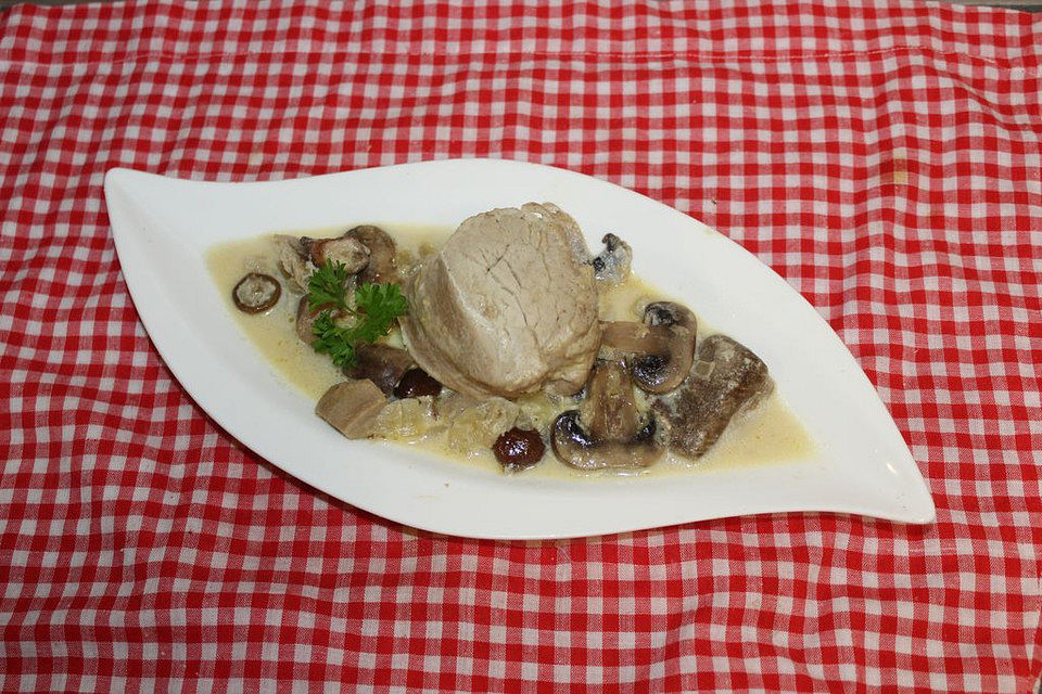 Schweinefilet in Waldpilz-Champignon-Sahnesauce aus dem Slow Cooker