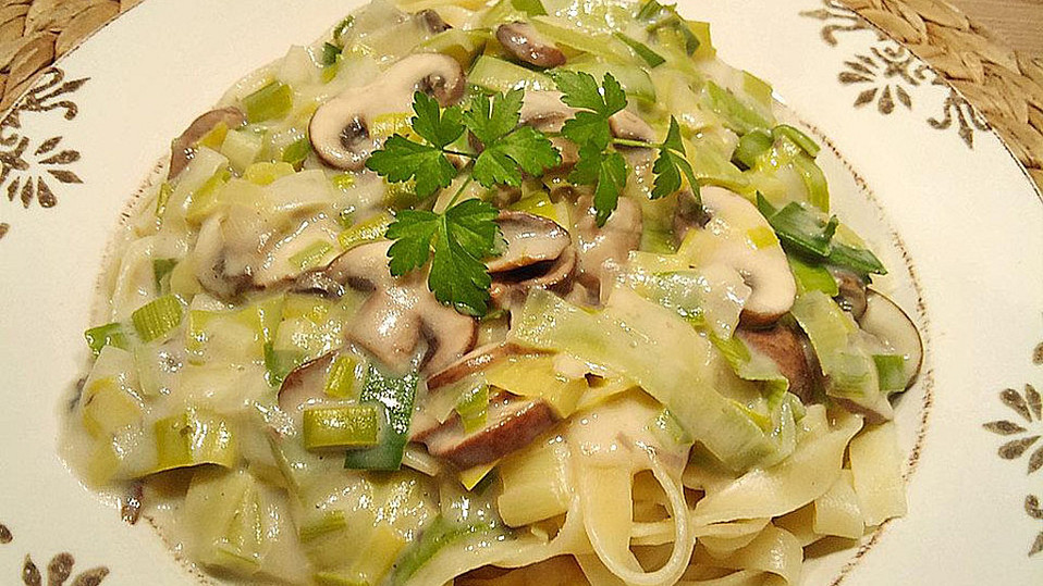 Bandnudeln mit Gemüse - Käsesauce von Suesse-Mami