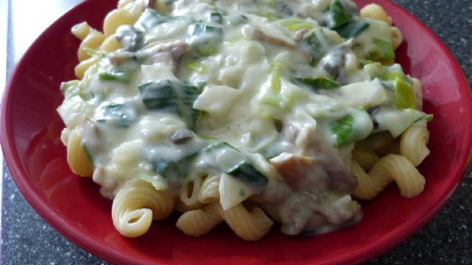 Bandnudeln mit Gemüse - Käsesauce von Suesse-Mami