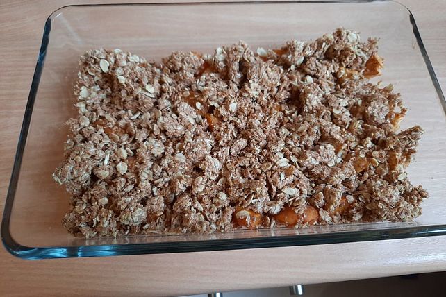 Aprikosen Crumble mit Haferflocken-Joghurt-Streuseln von Lornaria| Chefkoch