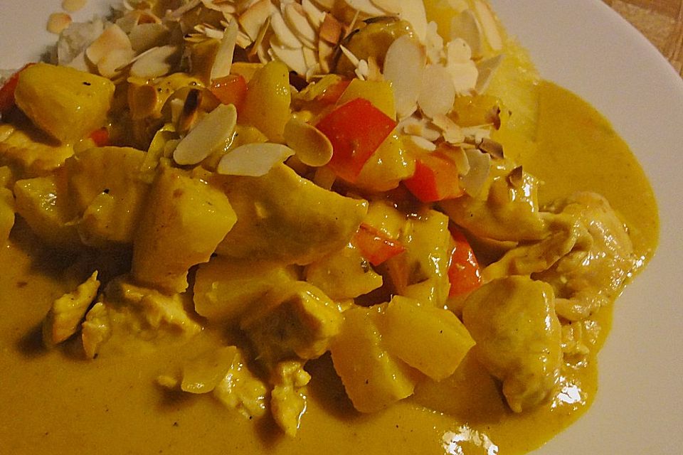 Hühnercurry mit Ananas