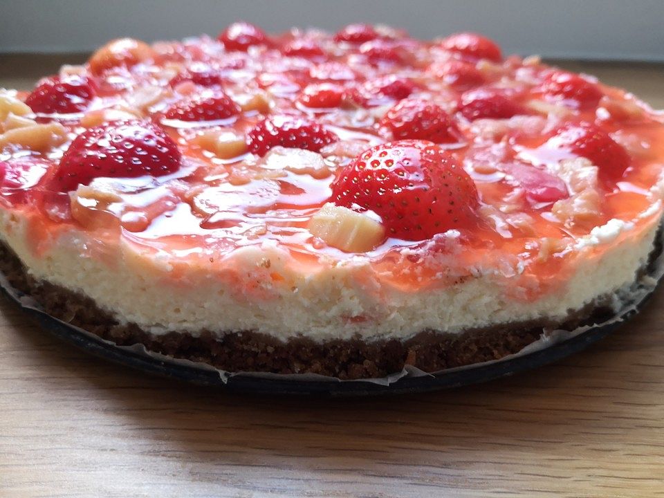 Erdbeer-Rhabarber-Cheesecake von Mom_cooks| Chefkoch