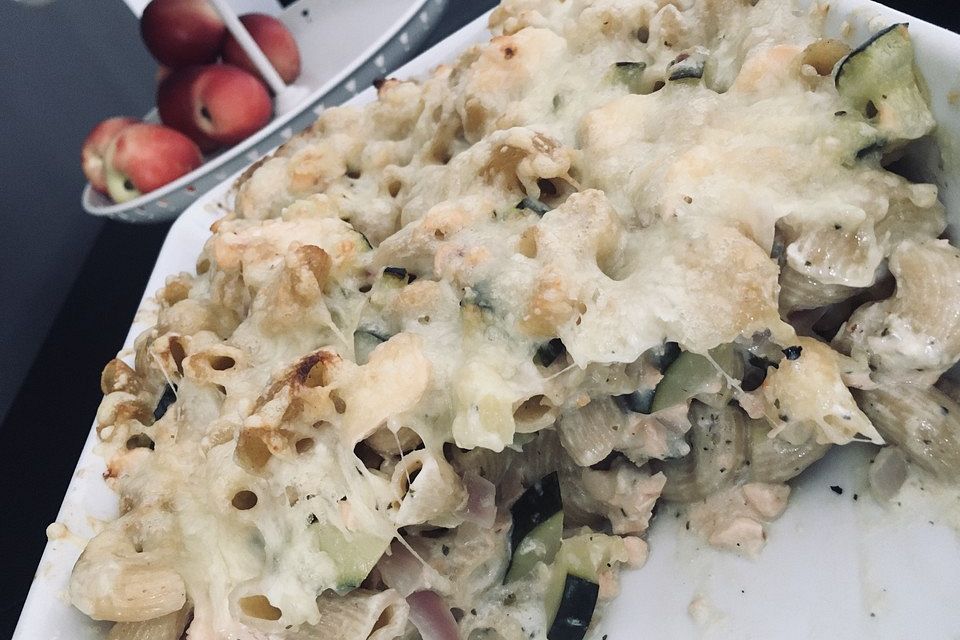 Nudelauflauf mit Lachs