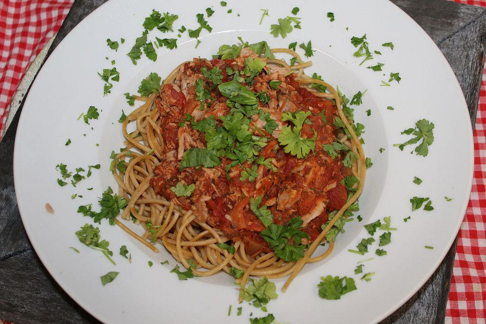 Pasta con tonno e pomodori