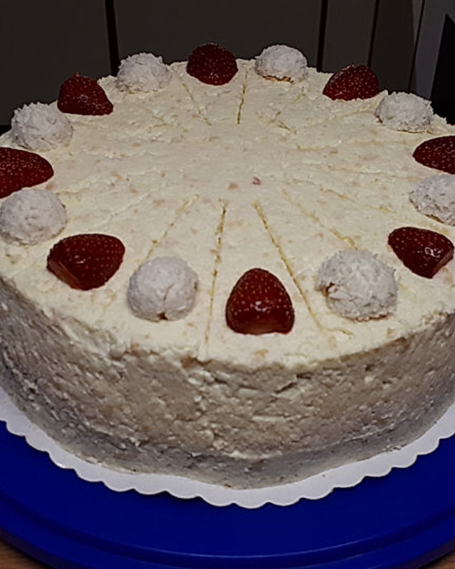 Himbeer-Erdbeer-Raffaello-Torte