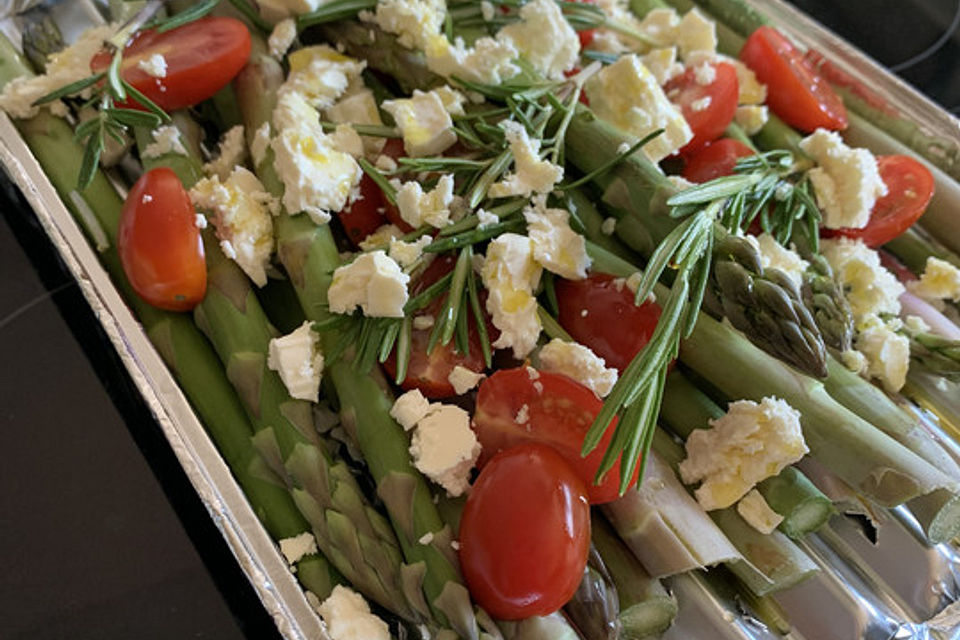 Spargel-Feta-Tomaten vom Grill