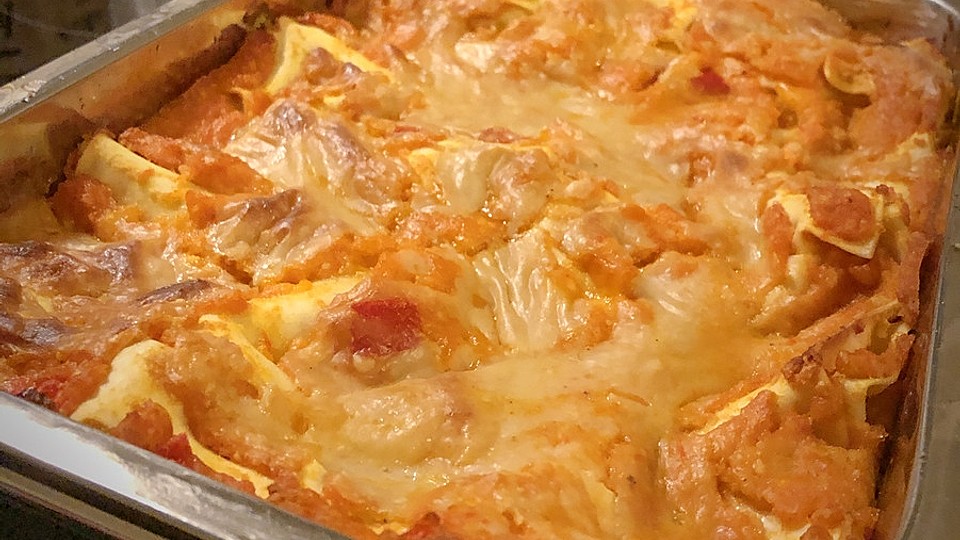 Vegane Lasagne mit Möhren, Paprika und Cashewkernen-image