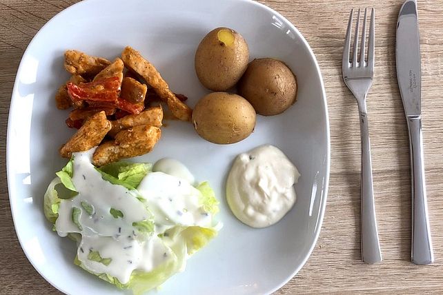 Paprikahähnchen mit Pellkartoffeln von LauraRehr| Chefkoch