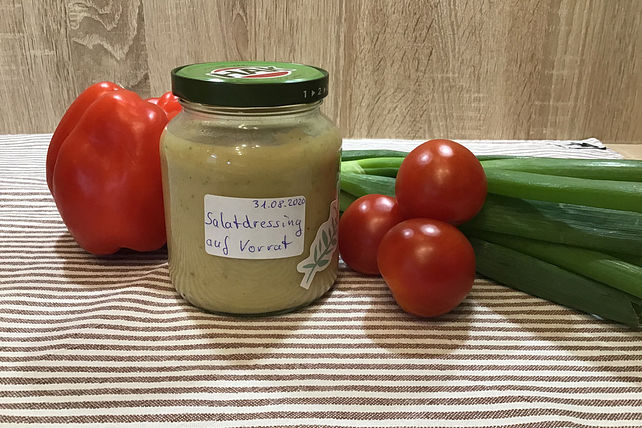 Salatdressing auf Vorrat von annemiele| Chefkoch Salatdressing auf Vorrat von annemiele| Chefkoch