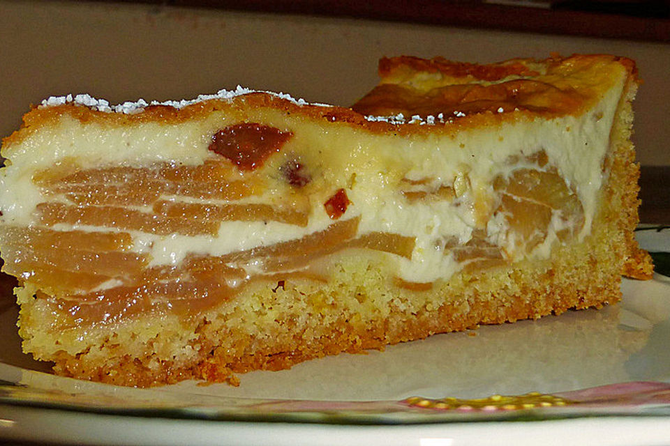 Apfelkuchen mit Sahne - Puddingguss