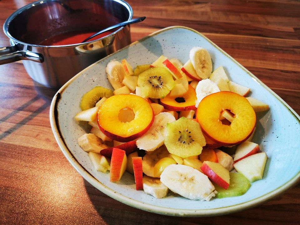 Obstsalat mit Himbeer-Minz-Soße von NicoRiedel| Chefkoch