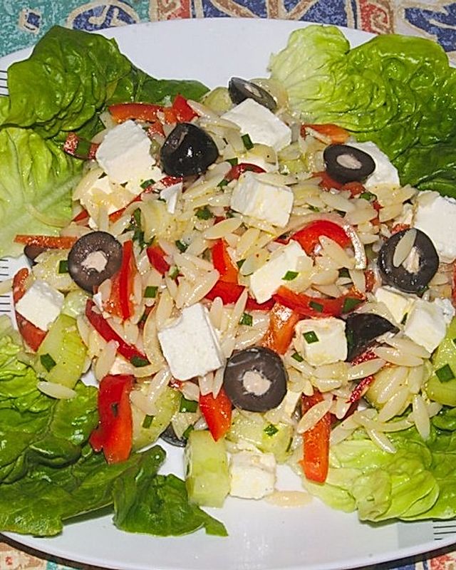 Griechischer Orzo-Salat