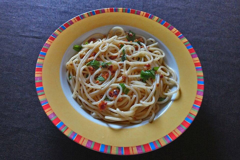 Pasta mit frischen Kräutern