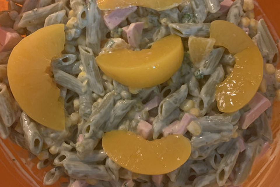 Sommerlicher Low Carb Nudelsalat