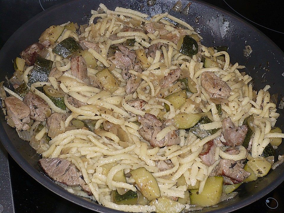 Spätzle mit Puten - Zucchini - Ragout von pebbles4| Chefkoch