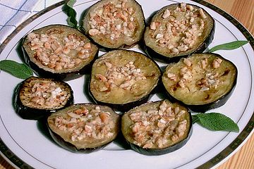 Sudanesischer Auberginen - Erdnusssalat